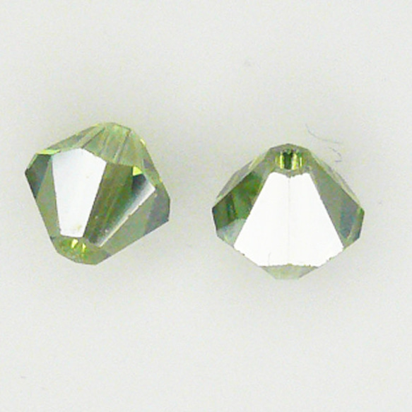 スワロフスキー＃5301　PERIDOT SATIN（ペリドットサテン）　5mm　50個