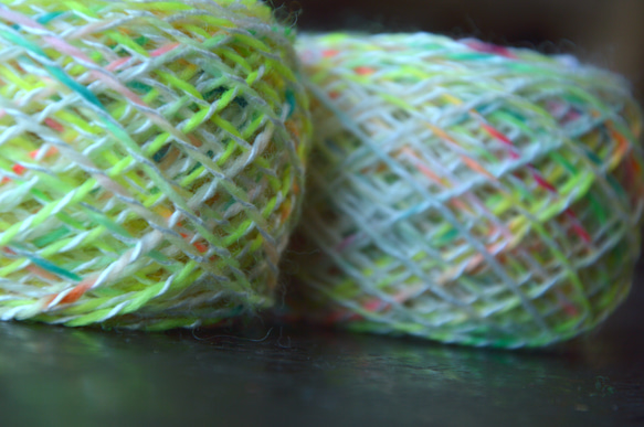 手染め糸　キャンディーウール　pastel　neon　yellow  nijiyarn