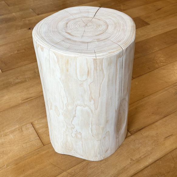 Hinoki  Wood  Stool  No.776