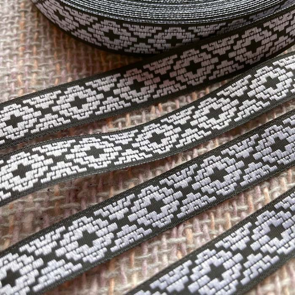 【チロリアンテープ＊2m販売】エスニック アジアン チェンマイ買付け テープ 刺繍 紋様