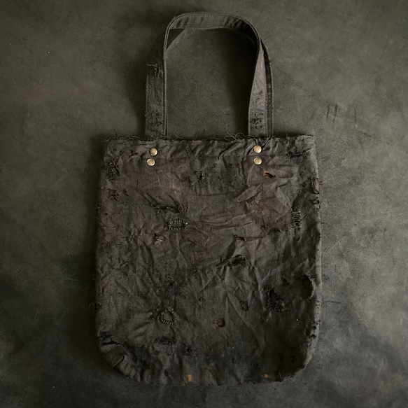 Black linen damage tote bag