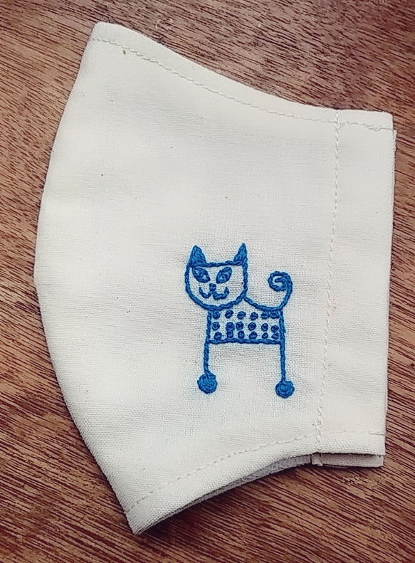 ねこ刺繍立体マスク【子供用】