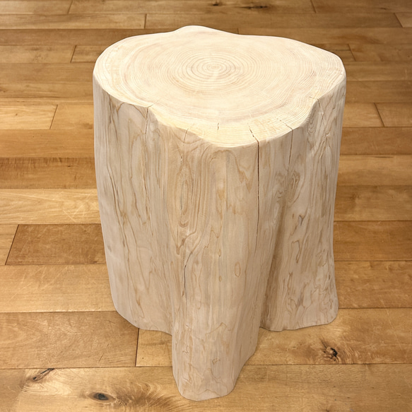 Hinoki  Wood  Stool  No.771