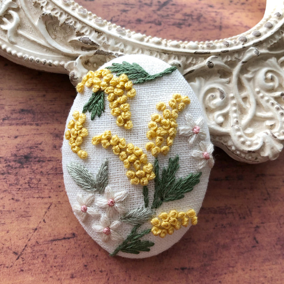 〈刺繍キット〉ミモザのブローチ