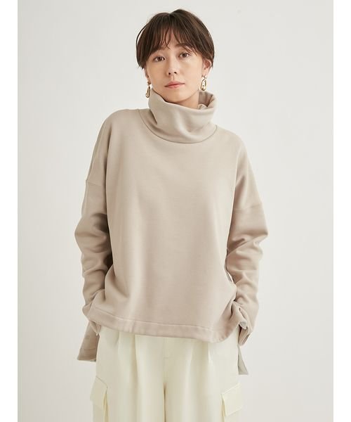 【New Balance for emmi】MET24 Hight Necked Pullover