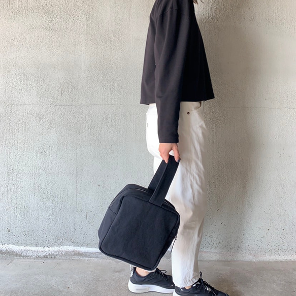 square bag クロ