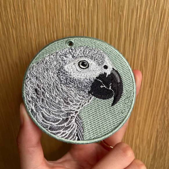 ヨウム 刺繍キーホルダー 両面刺繍 プレゼント gift ギフト オウム インコ インコ科 コンゴヨウム or-114