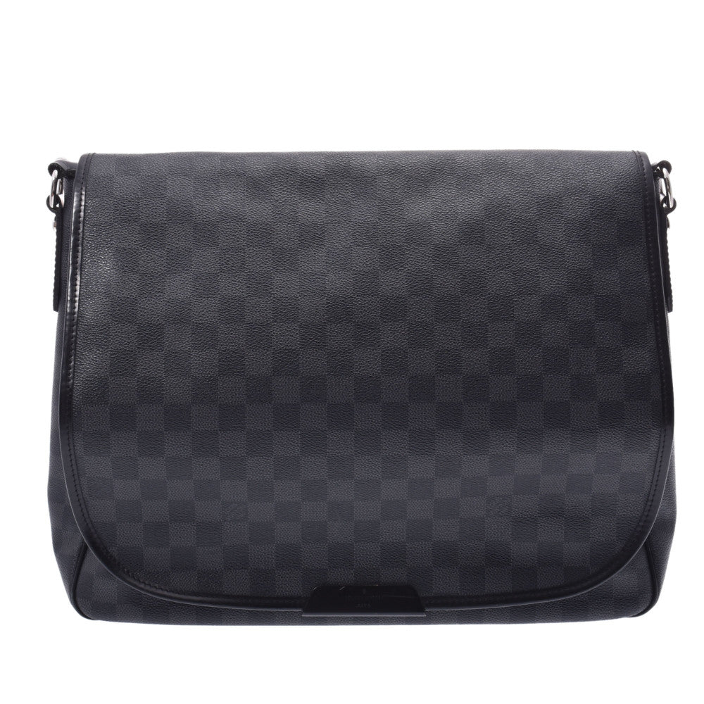 LOUIS VUITTON ルイヴィトン ダミエ グラフィット ダニエルMM 黒/グレー N58029 メンズ ショルダーバッグ Bランク 中古 