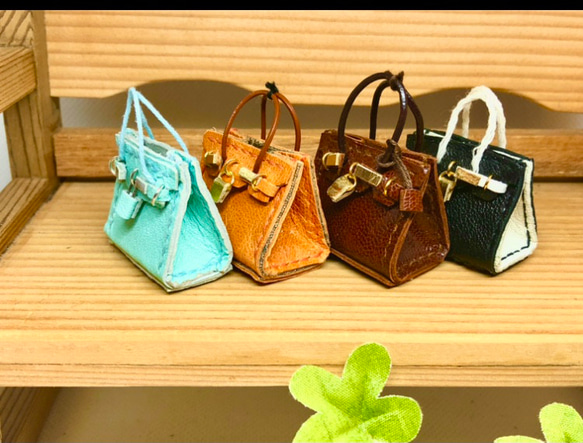 森き　ミニチュアバッグ　一つ　miniature bag.