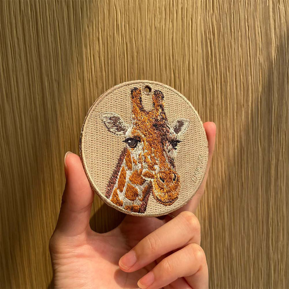 キリン ジラフ 刺繍キーホルダー 両面刺繍 動物園 草食動物 プレゼント ギフト キタキリン ミナミキリン or-110