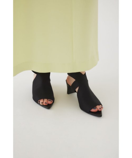 Middle heel sandal