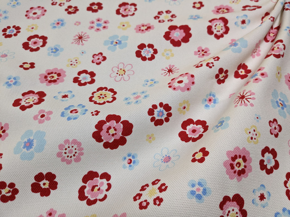 ☆SALE!!!☆レトロなお花デザインのｶｯﾄｸﾛｽ(約50cm×110cm)