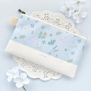 夏の花々ブルーペンケース　ポーチ/文房具/筆記用具/ふでばこ/マスクポーチ/通帳入れ/ラベンダー/紫陽花/マリーゴールド/ミント/カモミール/シロツメクサ/ディル/青/バイカラー/かわいい/ギフト/