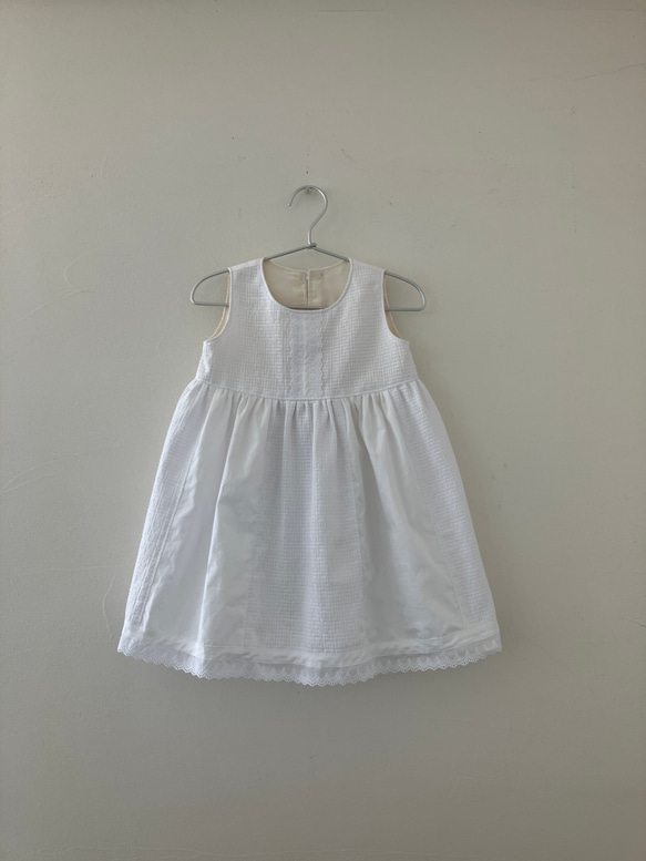 子供服女の子ワンピース　ノースリーブギャザーワンピース　size100