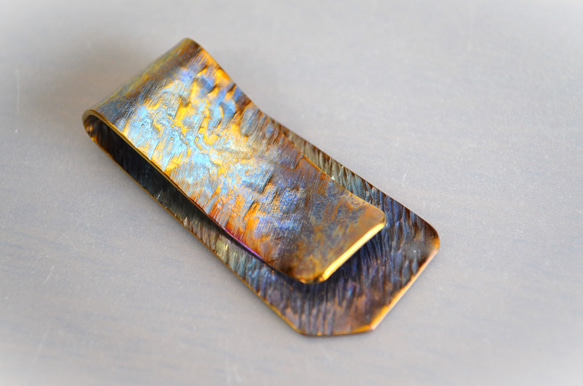 Titanium money clip・純チタンマネークリップ・青金裏木目AA・５2mm