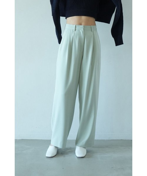 BASIC TUCK PANTS