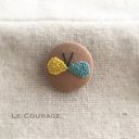 【mini】小さなチョウの刺繍ブローチ(茶色)