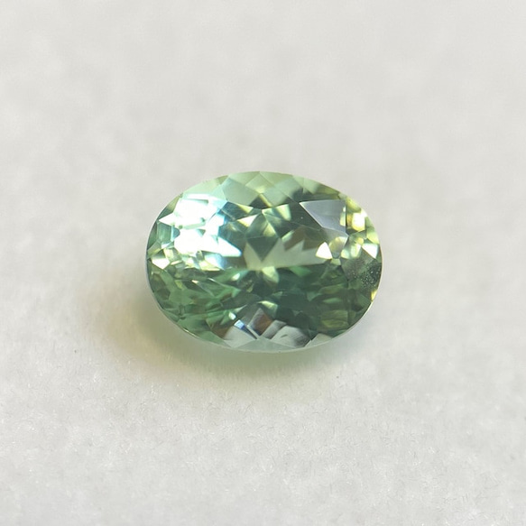 【お盆セール開催中】コーネルピン ルース 0.504ct タンザニア産 プリズマティン 蛍光有 日独ソ付き＆分析済