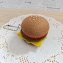 ハンバーガーキーチェーン(薄茶色)☆フェルトストラップ☆manimanimamagotoさまの型紙使用