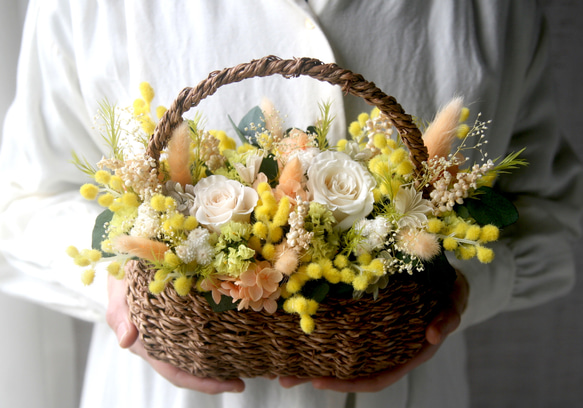 感謝の気持ちを伝える Flower basket ミモザ