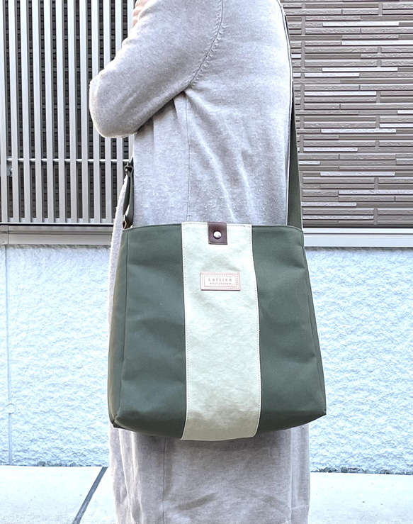 Michi  bag ＊ショルダーバッグ　スクエア〈オリーブ〉