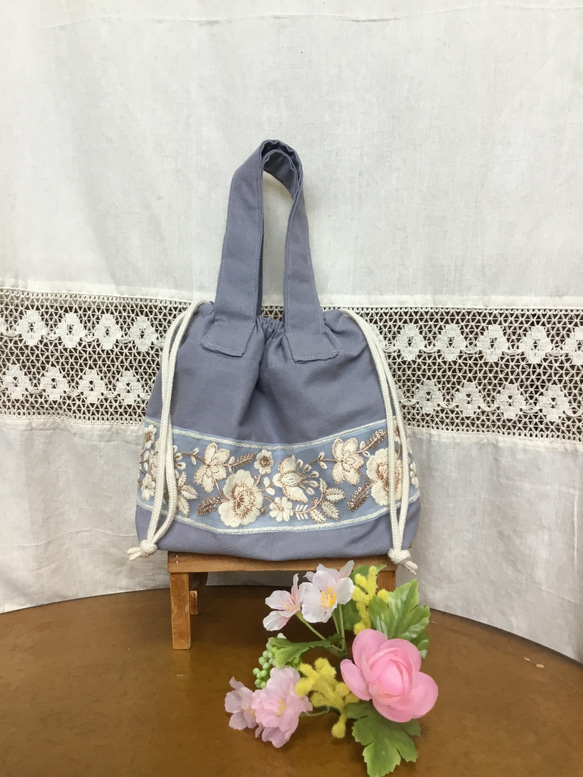 インド刺繍テープの巾着型トートバッグ