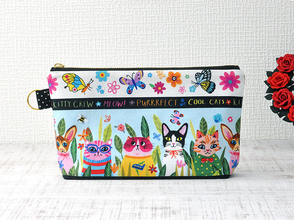 collection pouch♦USAコットン/個性的な猫たちと蝶々