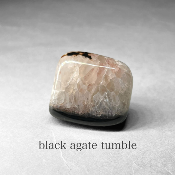 black agate tumble：limonite / ブラックアゲートタンブル D (リモナイト・内部レインボー)