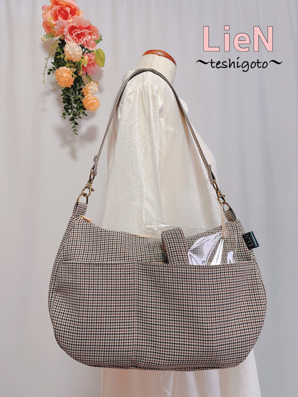 【LieN】2way MoonBag 月型ショルダーバッグ　ポシェット　肩かけ　バッグ　かばん