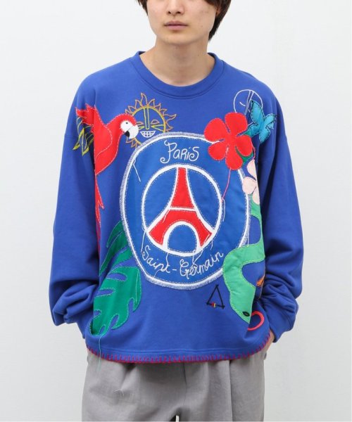 【Paris Saint－Germain × Esteban Cortazar】エンブレム刺しゅう スウェット