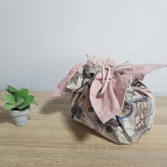 TABI ピンク　Bento cloth n bag ～紐を引っ張るとお弁当袋になるランチクロス～