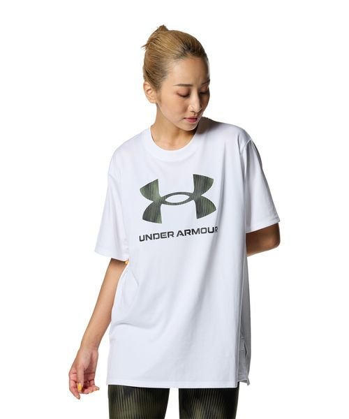 UA TECH OVERSIZED T－SHIRT