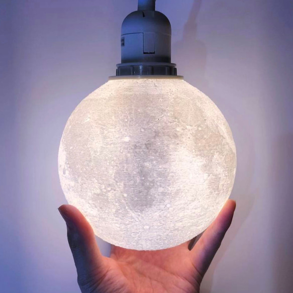 【New!】3D Moon Pendant Light (2 colors)｜月ライト(大+) - 愛と幸運の星 -