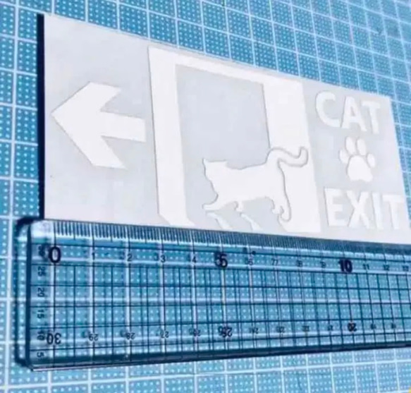 CAT EXIT ステッカー　ホワイト