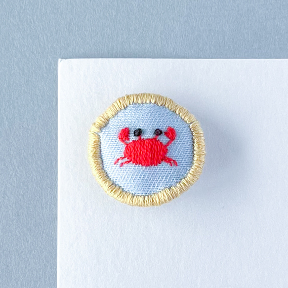 ふんわり磁石｜かにの刺繍クッション ミニマグネット