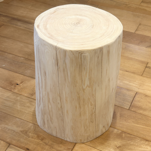 Hinoki  Wood  Stool  No.646