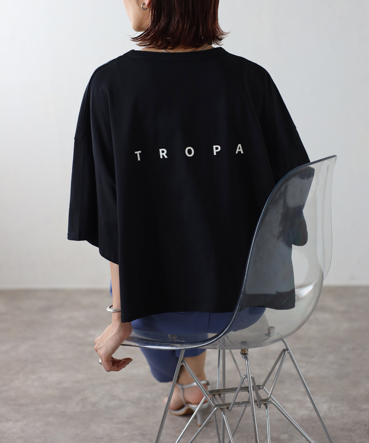 ボンジュールサガン/TROPAバックロゴハーフスリーブTシャツ