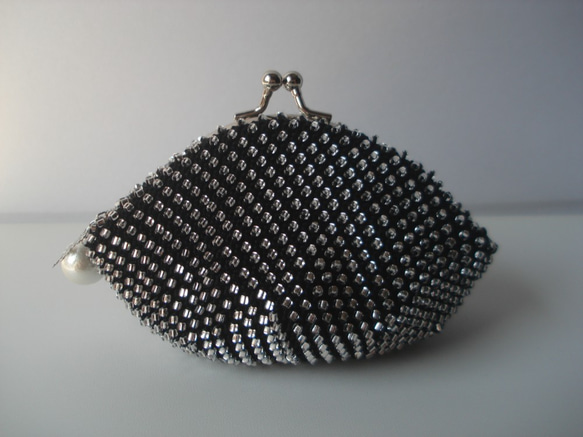 Beaded Purse --Snow Crystal-- Black (M)