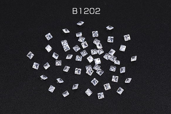 B1202  45個  ガラスチャーム スクエア型 Vカット 1穴 4×4mm クリスタル  3X（15ヶ）