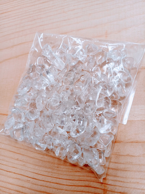 【送料無料】水晶さざれ石　100g　大きめサイズ　クオーツ　サザレ