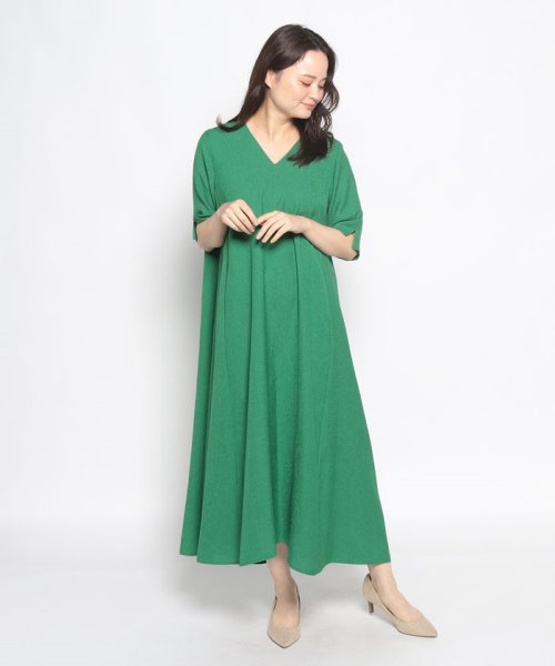 FRONT DRAPE V－NECK DRESS