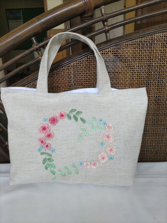 手刺繍バッグ　綿麻バッグ