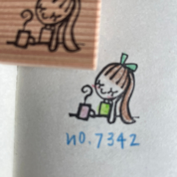 スタンプ　No. 7342マグとうたた寝女の子