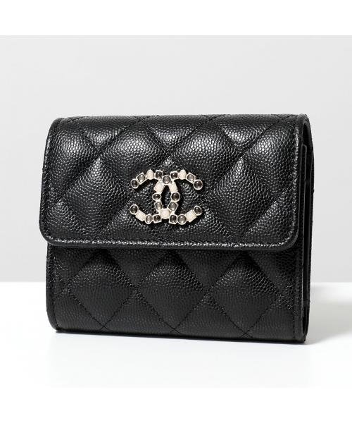 CHANEL 二つ折り財布 AP3604 B14343 MATELASSE