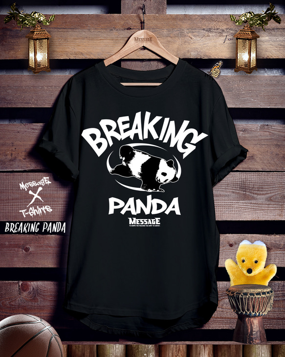 動物パンダンス黒Tシャツ「BREAKING PANDA」