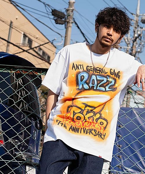 RAZZIS 周年スプレープリントTシャツ メンズ RAZZIS ラズ ブランド おしゃれ 大人 トップス カットソー  白 ストリートファッション ストリート