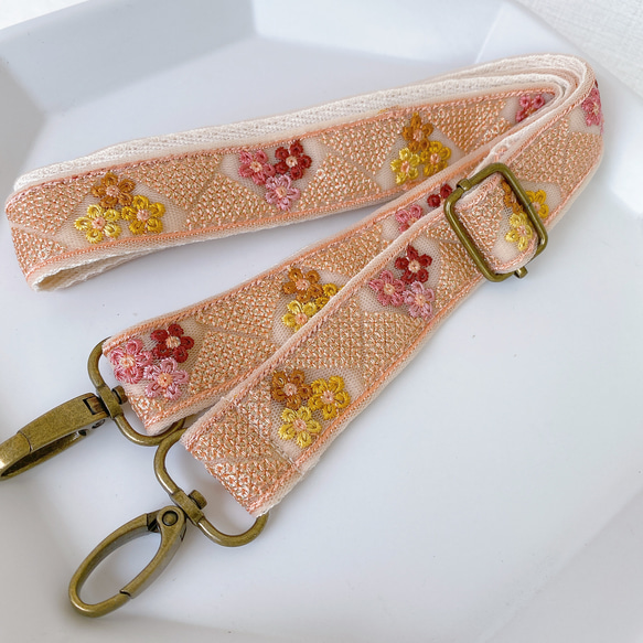 インド刺繍　スマホショルダー　ショルダーストラップ