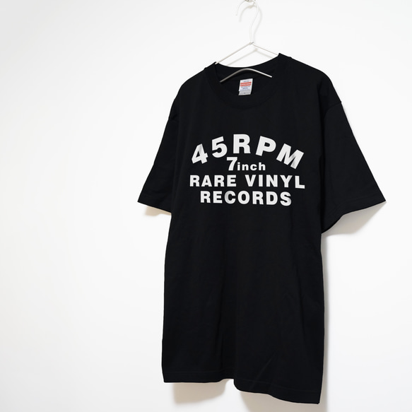 レアなレコードが大好きな方！ 45回転7インチ盤 音楽系Tシャツ【ブラック】やや厚めプレミアム生地 半袖クルーネック