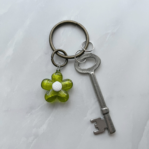 【flower keyring】