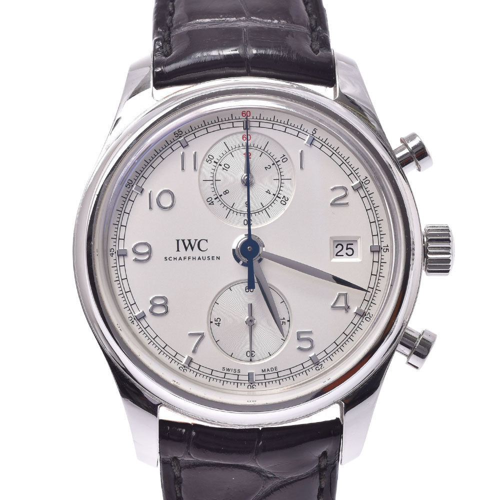 IWC SCHAFFHAUSEN アイダブリューシー シャフハウゼン ポルトギーゼ クロノグラフ クラシック IW390403 メンズ SS/革 腕時計 自動巻き シルバー文字盤 ABランク 中古 